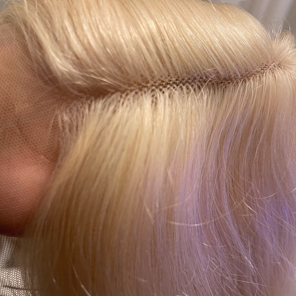 This is a Blonde Bob Wig - Picture 4 of 4